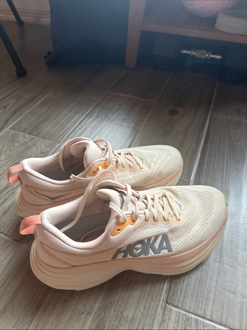 Hoka peach shades Bondi 8